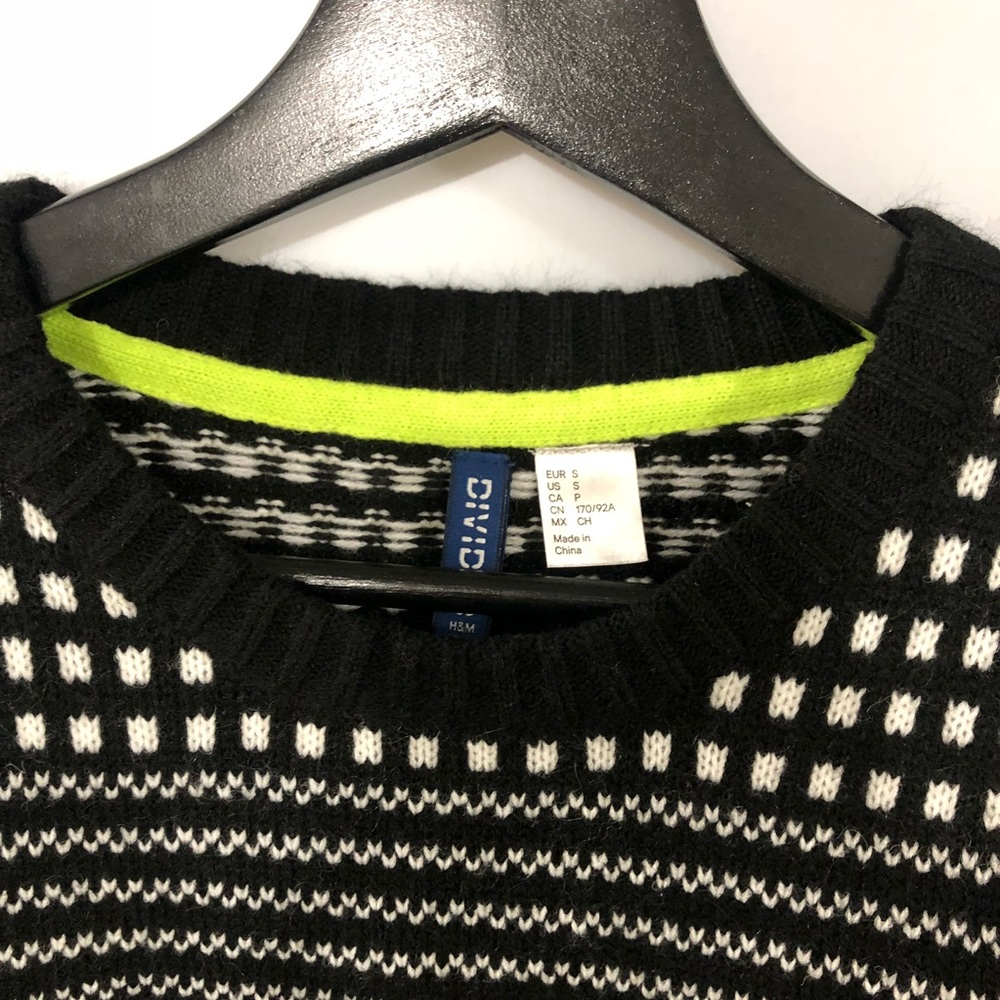 H&M/Divided Sweaters - Picture 3 of 4